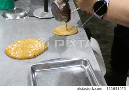 如何烤 dalgona(Kalmeyaki)(韓國) 如何烤 dalgona(Kalmeyaki)(韓國) 113631953