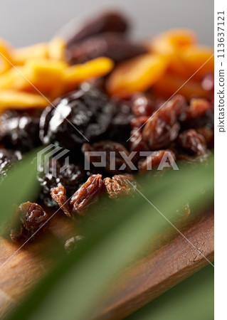 Dried fruit image Dried fruit image 113637121