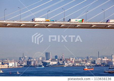 名古屋港 113638136