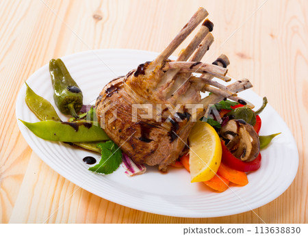 Roasted rectangle lamb rack Roasted rectangle lamb rack 113638830