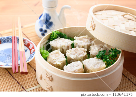 Chinese food: Shumai Chinese food: Shumai 113641175
