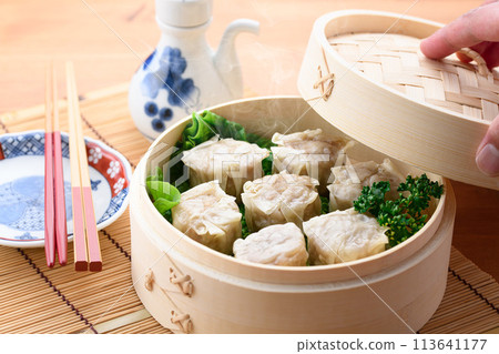 Chinese food: Shumai Chinese food: Shumai 113641177