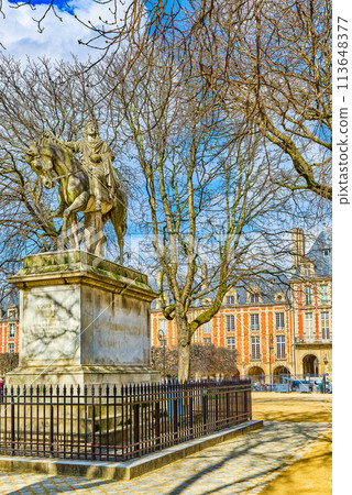 Fabulous Place des Vosges in the heart of Paris. 113648377