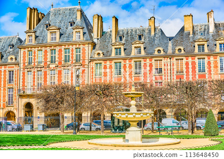 Fabulous Place des Vosges in the heart of Paris. 113648450