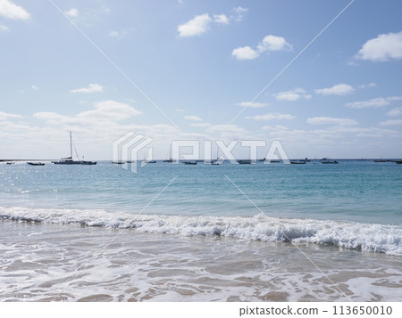 Waves of Atlantic Ocean on Sal island in Cape Verde Waves of Atlantic Ocean on Sal island in Cape Verde 113650010