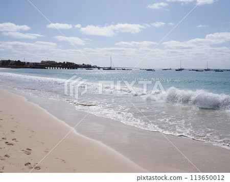Shoreline of Atlantic Ocean on Sal island in Cape Verde Shoreline of Atlantic Ocean on Sal island in Cape Verde 113650012