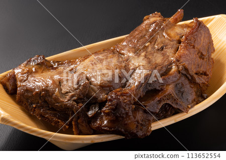 Simmered bluefin tuna (kama) Simmered bluefin tuna (kama) 113652554