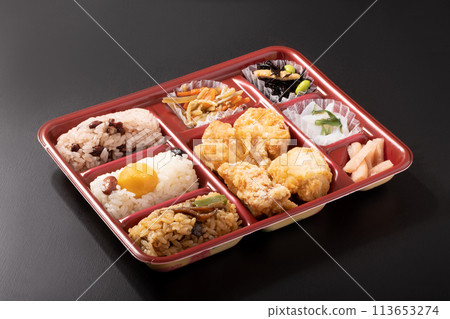 Rice balls and fried chicken bento Rice balls and fried chicken bento 113653274