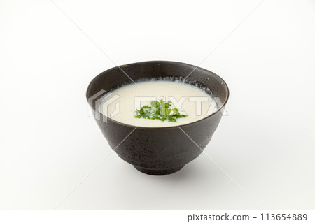 Enoki mushroom potage 113654889