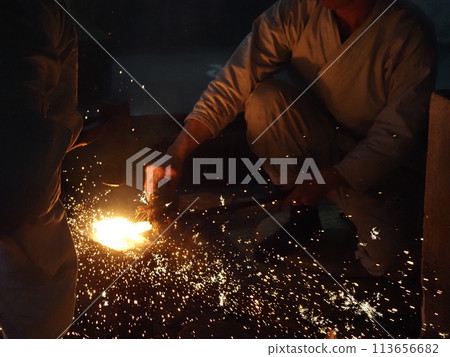 Old-fashioned Japanese sword training Old-fashioned Japanese sword training 113656682