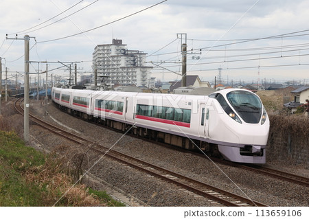 E657 series train 113659106