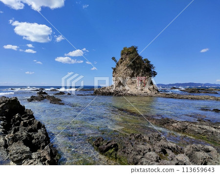 Tainoura Promenade: View of Oobenten Island from land, Kamogawa, Chiba Prefecture 113659643