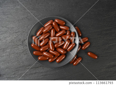 Cranberry Capsules, Garlic Extract Pills, Herbal Capsules, Painkiller Drugs, Sedative Pills Pack, Cranberry Medicine 113661793