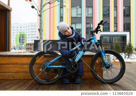 Lifestyle concept, the boy is tired of riding a bike 113665020