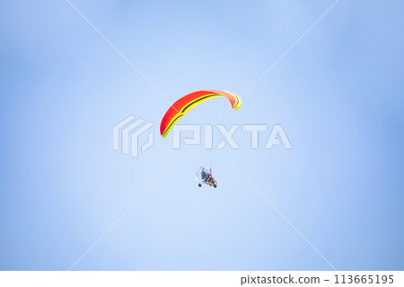 Motorized tandem flight with paratrike, double seated motorized Motorized tandem flight with paratrike, double seated motorized 113665195