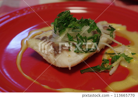 美味的蒸烤天然黑鯛魚 113665770