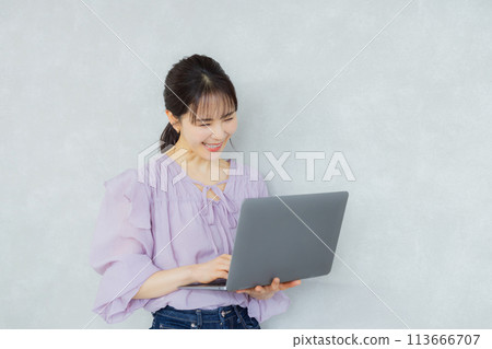 休閒商務女人 休閒商務女人 113666707