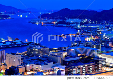 Nagasaki cityscape: Beautiful night view 113666928