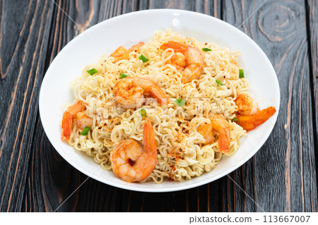 Instant noodle with shrimps and onion Instant noodle with shrimps and onion 113667007