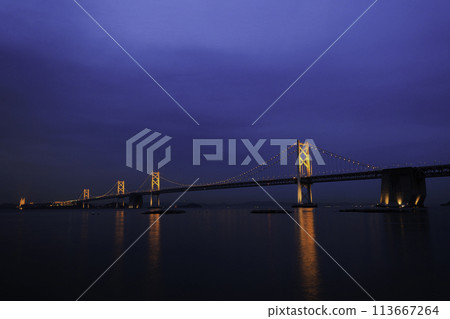 [香川縣瀨戶大橋]從Saya Nakanda海灘看瀨戶大橋的燈光秀 113667264