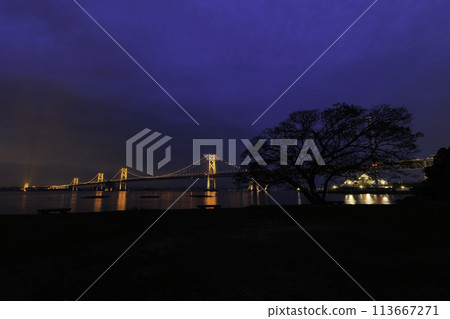 [香川縣瀨戶大橋]從Saya Nakanda海灘看瀨戶大橋的燈光秀 113667271