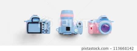 Colorful toy camera on pastel color background 113668142