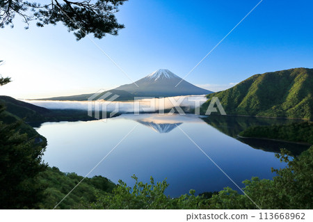 山梨縣本棲湖岡田紅陽的倒富士山 山梨縣本棲湖岡田紅陽的倒富士山 113668962