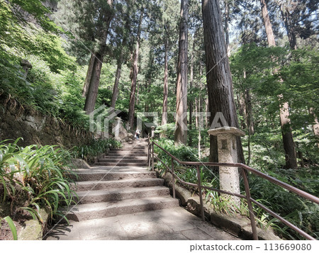 山寺（立食寺）：接近 113669080
