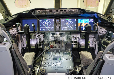 飛機駕駛艙 113669265