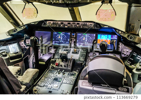 飛機駕駛艙 113669279