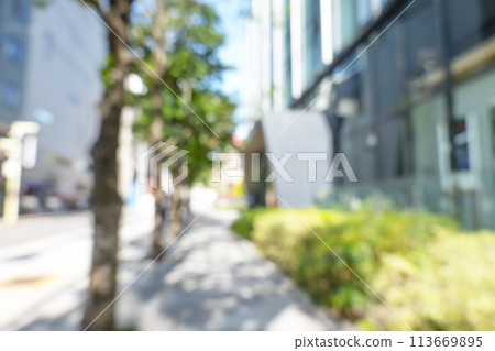 初夏商業區背景虛化 初夏商業區背景虛化 113669895