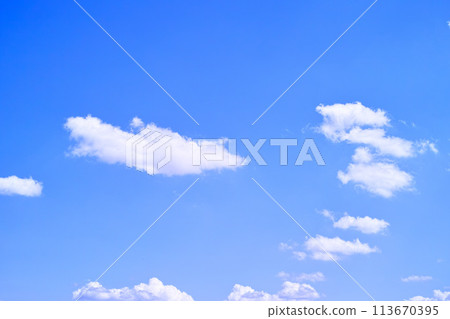 藍色的天空和雲圖像 113670395