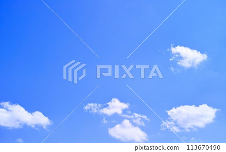 藍色的天空和雲圖像 113670490