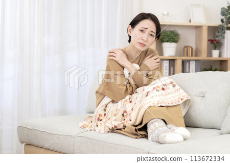 A cold lady 113672334