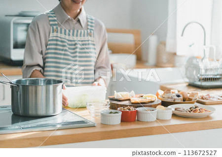homemaker, culinary, food 113672527