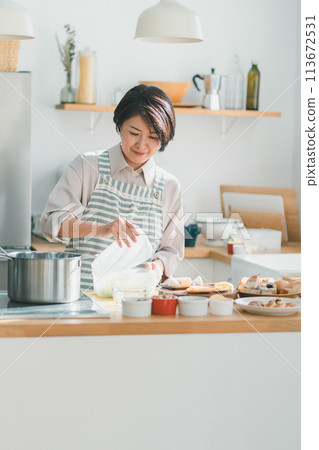 主婦 家庭主婦 中式料理 113672531