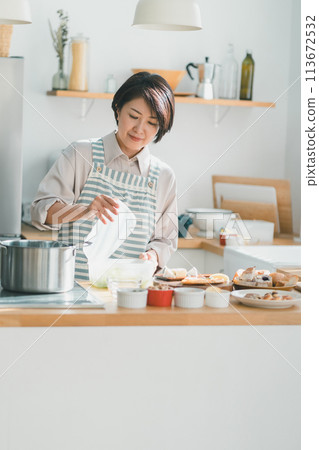 主婦 家庭主婦 中式料理 113672532