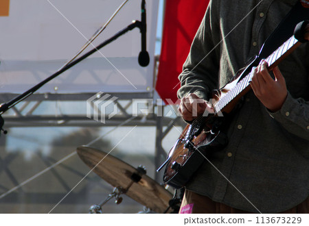 現場吉他手 113673229