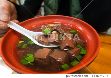 pig's blood soup 113674204