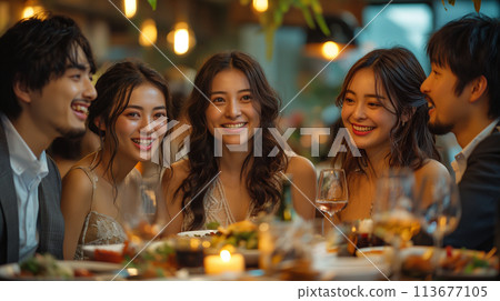 男女舉行相親聚會 男女舉行相親聚會 113677105