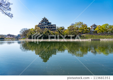 Okayama Castle seen from the moat side, Okayama Prefecture Okayama Castle seen from the moat side, Okayama Prefecture 113681351