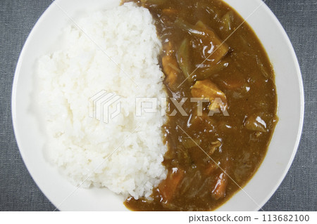 Home curry rice 113682100
