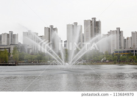 city in the spring city in the spring 113684970
