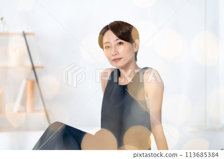 女性美容休閒前散景 113685384