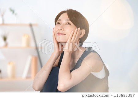 女性美容休閒前散景 女性美容休閒前散景 113685397