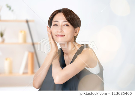 女性美容休閒前散景 113685400