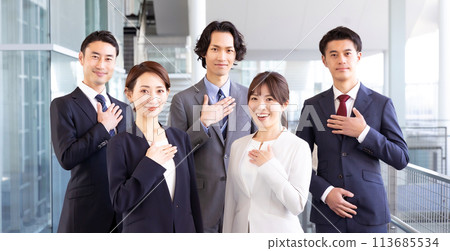 商務男人和女人的肖像 113685534