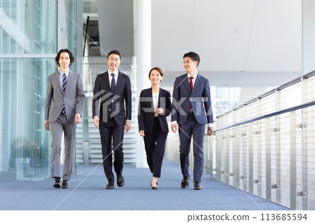 Business person walking 113685594