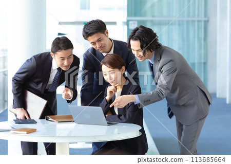 business teamwork meeting business teamwork meeting 113685664