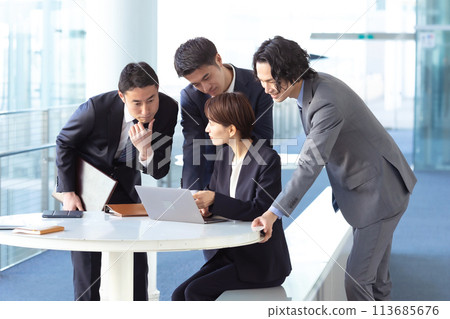 business teamwork meeting business teamwork meeting 113685676